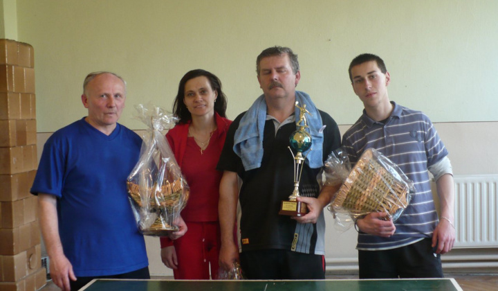 Stolný Tennis